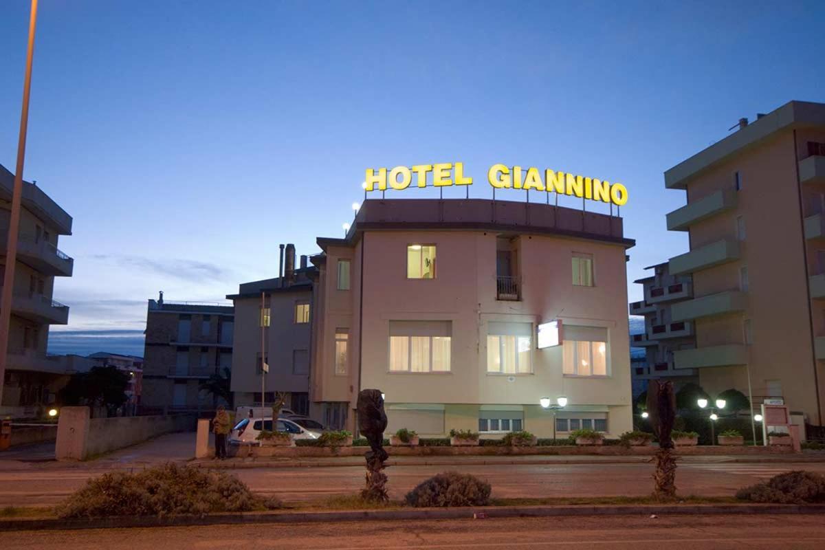 Hotel Giannino Porto Recanati Exterior foto